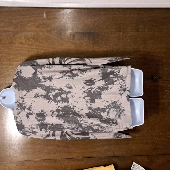 NWT For The Republic lightweight sweater - Picture 2 of 4